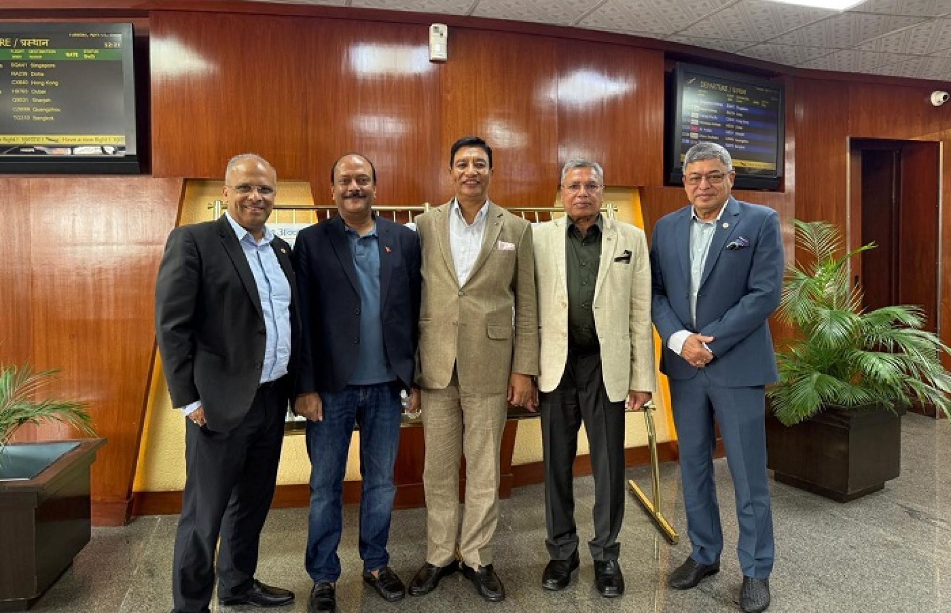 बिम्स्टेकका लागि चेम्बर पदाधिकारी टोली प्रधानमन्त्रीसंगै थाईल्याण्ड प्रस्थान 